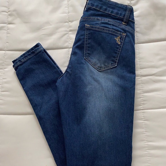 VIP JEANS - Picture 2 of 2